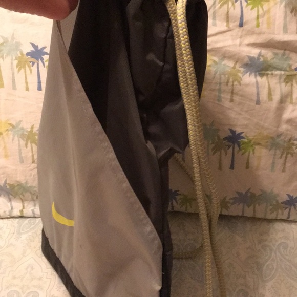 Nike drawstring bag - Picture 3 of 5